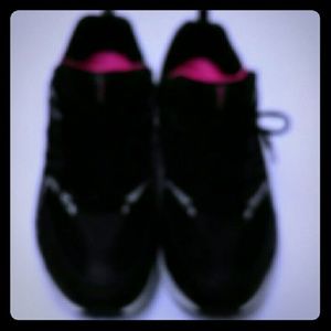 Ladies trim step sneakers The cover shot is blured